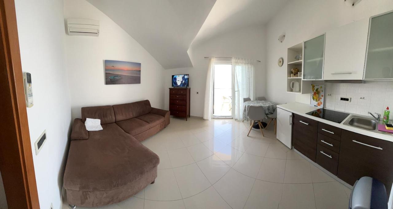Apartments Pisacic Bibinje Exterior photo