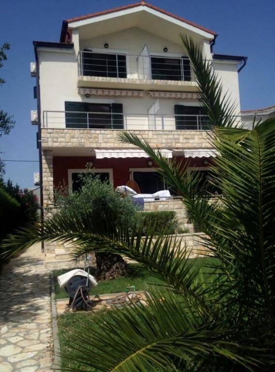 Apartments Pisacic Bibinje Exterior photo
