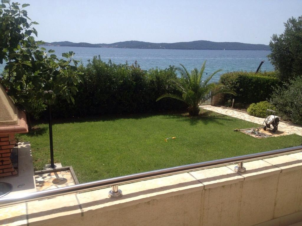 Apartments Pisacic Bibinje Exterior photo